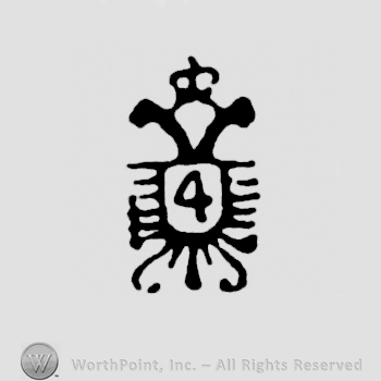 Shield with radii, number 4 on it, crown above