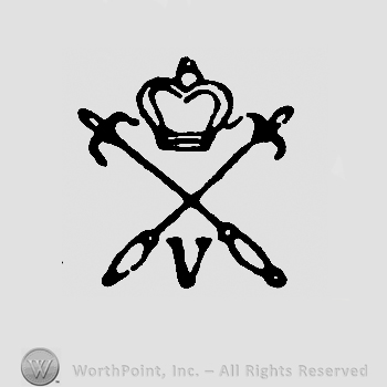 Coat of arms and crown, uppercase V below