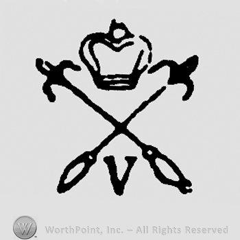 Coat of arms with crown, uppercase V