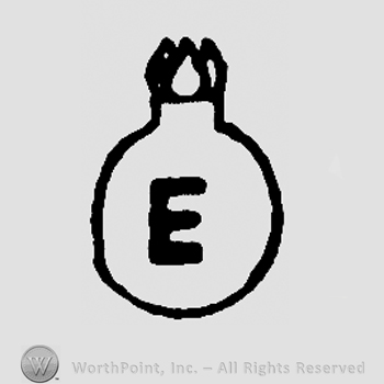 Round design similar to a bomb, uppercase E