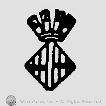 Diamond design with crown above