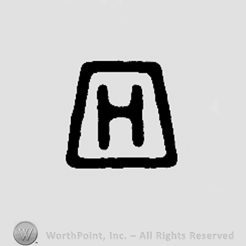 Uppercase H inside a trapeze
