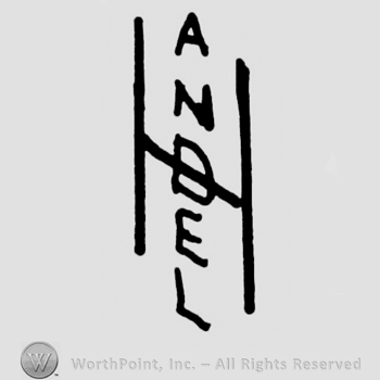Uppercase "H" and "ANDEL" written with uppercase letter, vertically