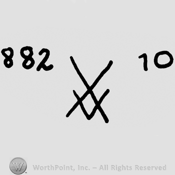Number 882, uppercase entwined XV