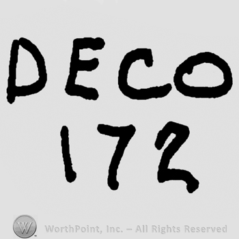 Deco written with uppercase letters over number 172