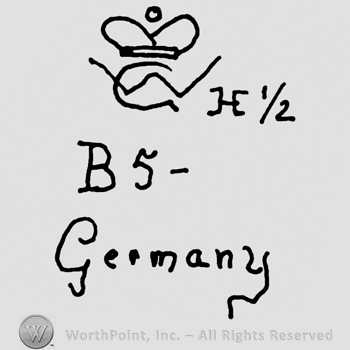 Crown over uppercase GW, uppercase H and 1/2, uppercase B and number 5, German written with lowercase letters