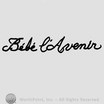 Bebe l'Avenir handwritten with lowercase letters