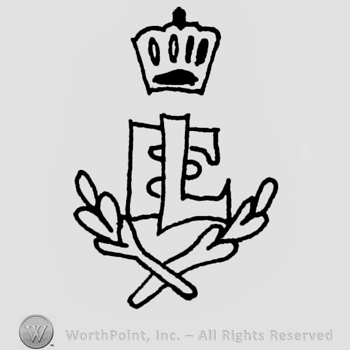 Initials E and L one over another with a crown above and two crossed branches bellow.