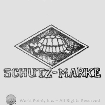 Turtle inside a flattened diamond. Schutz-Marke written below