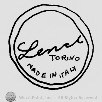 Lenci handwritten with lowercase letters over Torino Made in Italy written with uppercase letters, all inside a double-lined circle