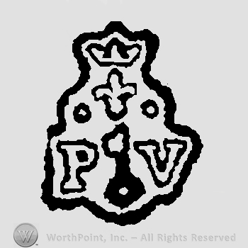 Crown above fleur de lis and two white pearls above letters P key V