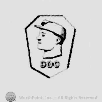 Soldier head and 900 written bellow.