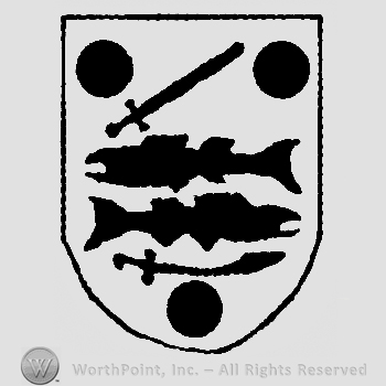 Shield with three dots, two swords and two fishes.