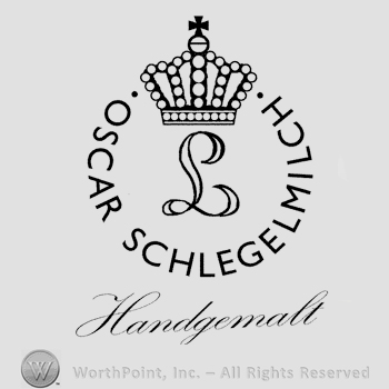 The name Oscar Schlegelmilch written in uppercase letters forming a circle with a crown above, handwritten letter L in the center, Handgemalt handwritten below.