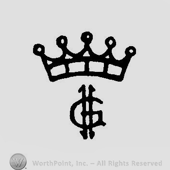 A crown above an uppercase G crossed by two vertical arrows