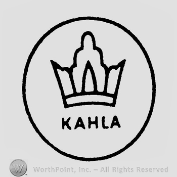 A crown above the word Kahla, both inside a circle