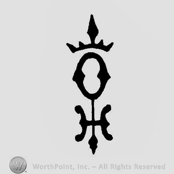 A crown above an O and a fleur de lis
