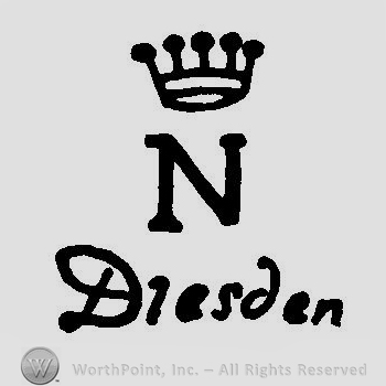 A crown above an uppercase N and the word Dresden