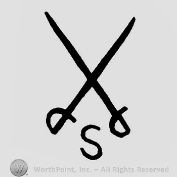Two crossed swords above an uppercase S