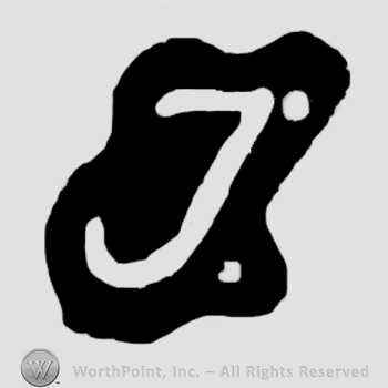 Letter I over a black shape.