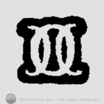 A double C overlapping an O