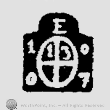 An oval split in four quarters and the letter E above and the number 13 inside and the number 1007 around it