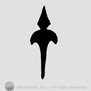 A elongated fleur de lis