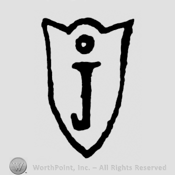 A shield with an uppercase J