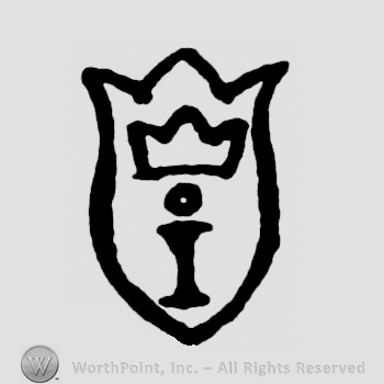 A shield with a crown and an uppercase I