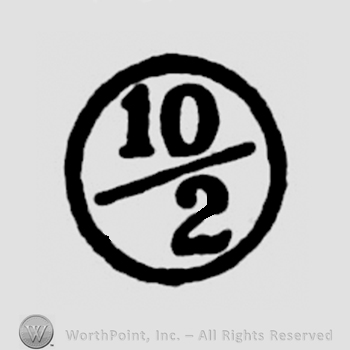 A circle with the numbers 10 / 2