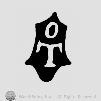 A shield with an O and a T