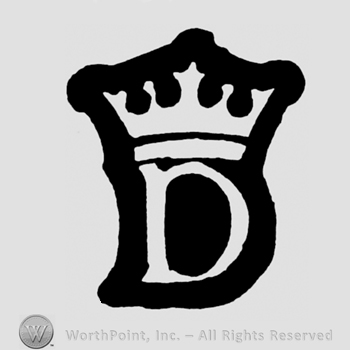 A crown above an uppercase D and the number 1767