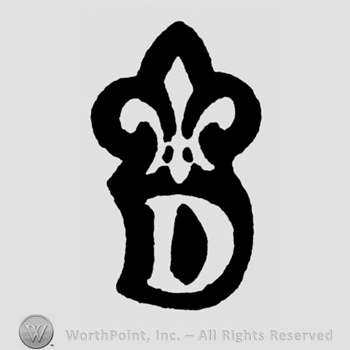 A fleur de lis above the initial D