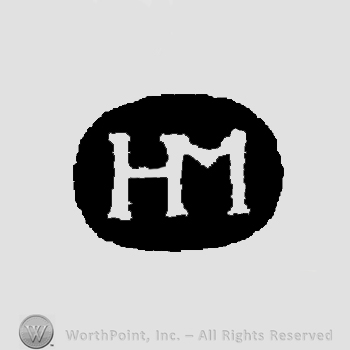 Letters HM in uppercase, conjoined.