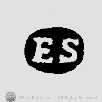 Letters ES in uppercase.