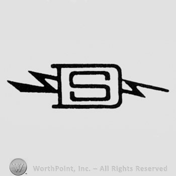 Letter S inside a rectangle and a lightning one side and another.