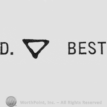 Letter D, a triangle and word BEST.
