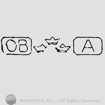 Letters OB inside a rectangle, three crowns, and letter A inside a square.