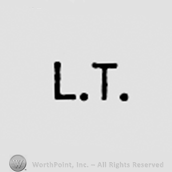 Letters L and T.