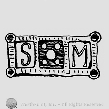 Letters S M on sides;dice in the middle with five dots.