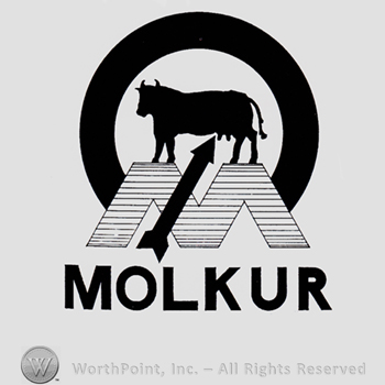 Letters M and O with a caw; word MOLKUR written bellow.