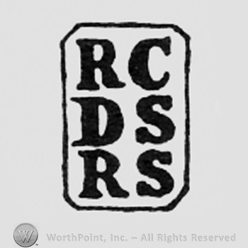 Letters RC, DS and RS inside a frame like a rectangle.