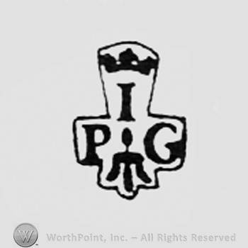Crown, letters IPG and fleur-de-lis.