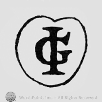 Monogram of letters GI inside a frame like a heart.