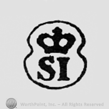 Crowned letters SI inside an oval.