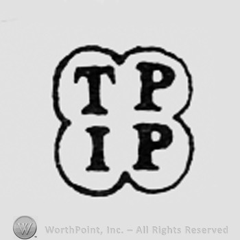 Letters TI PP inside a shape like a clover.