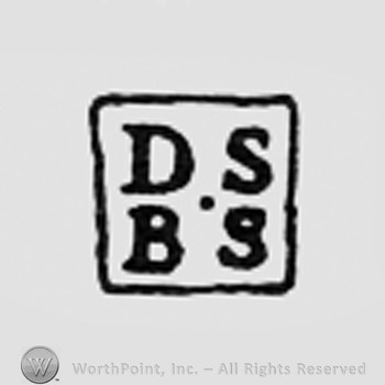 Letters DS BS inside a square.