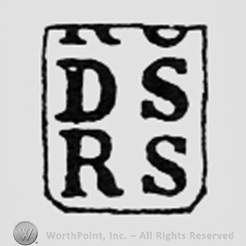 Letters DS RS inside a rectangle.