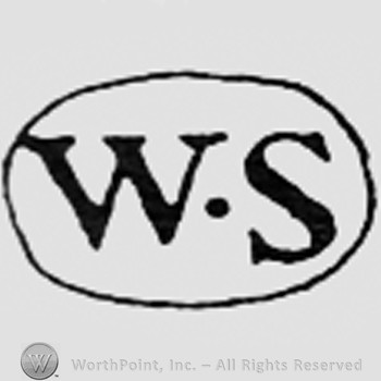 Letters Ws inside an oval.