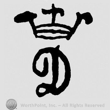 A crown with letter D below.